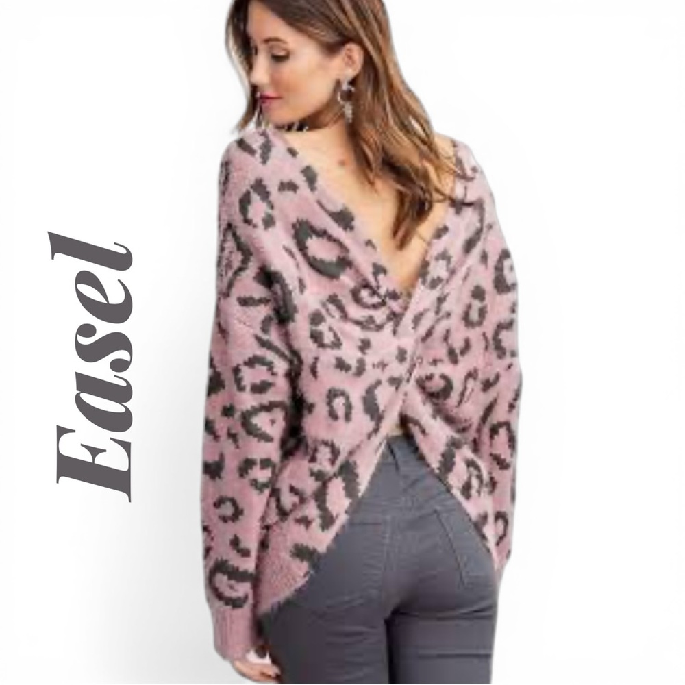Easel Mauve/Gray Leopard Twisted Back Sweater. So soft! Like new! EUC